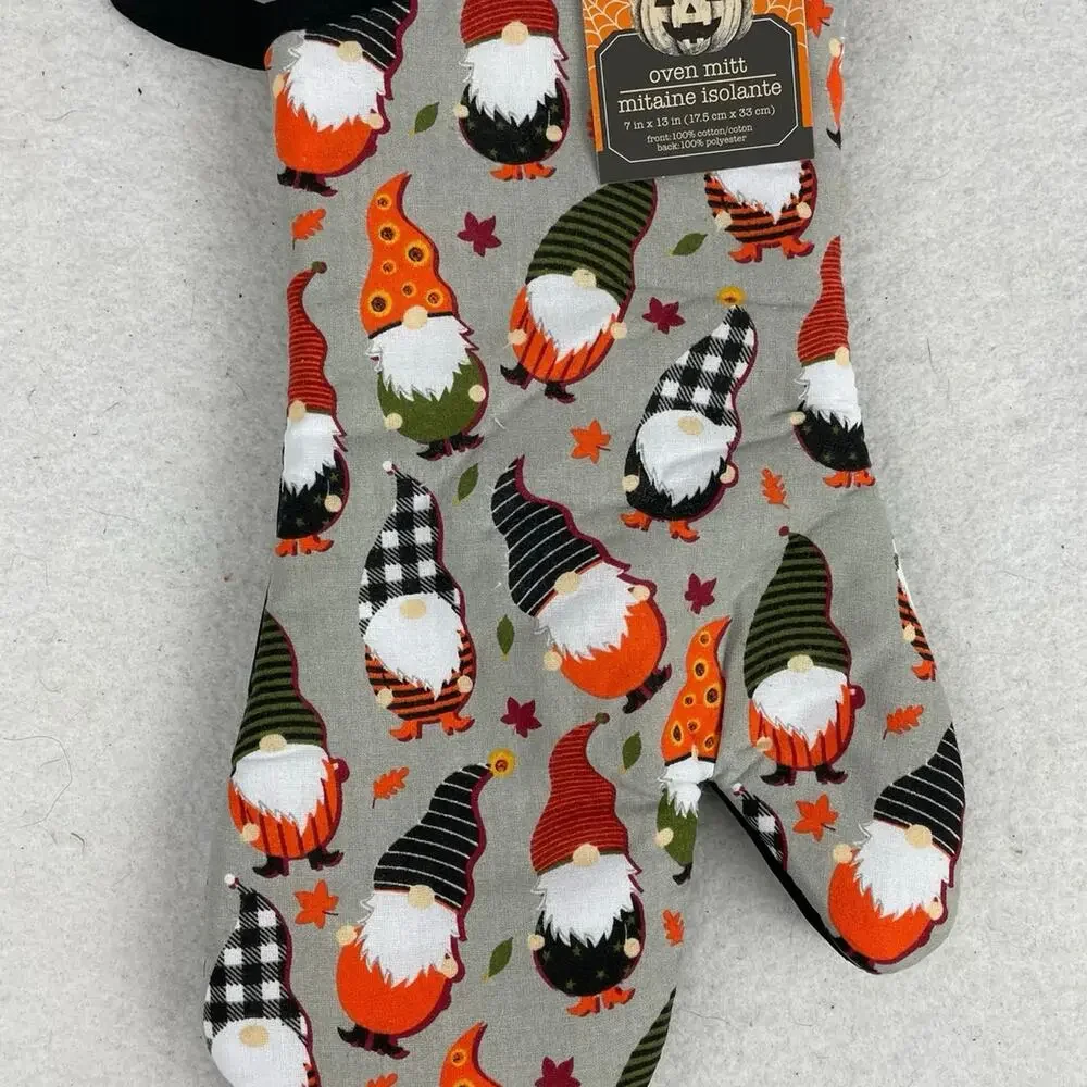 HALLOWEEN DRESSED UP‎ GNOMES OVEN MITT